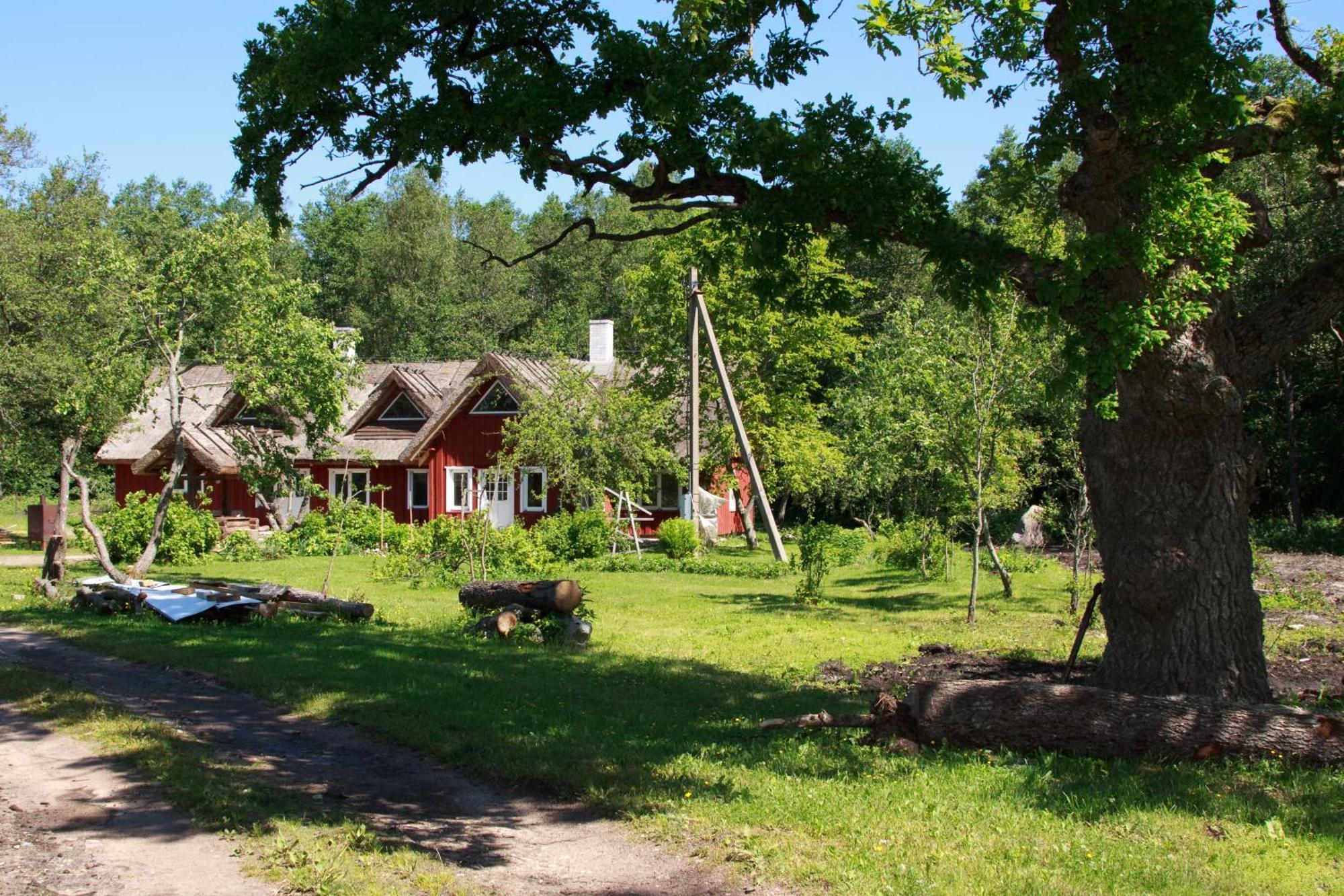 Laugu Holiday Resort Extérieur photo