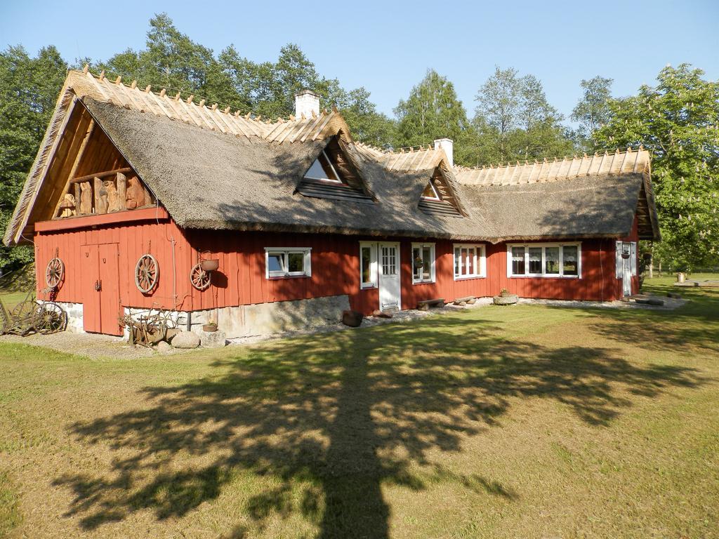Laugu Holiday Resort Extérieur photo